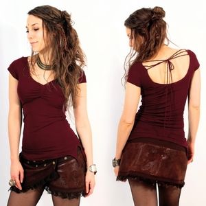 Yggdrazil Jälee short sleeve top